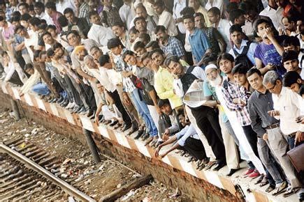 kurla  mumbai central stations  suicide hotspots