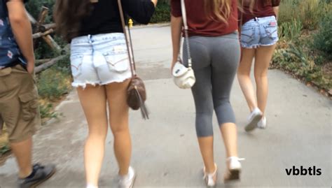 perfect teens ass in gray leggings creepshots