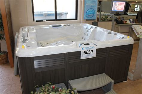pool town  hot tub heading    freehold  jersey