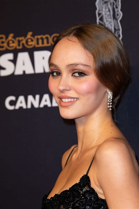 Lily Rose Depp Oozes Sex Appeal In Lace Dress At The 2019 Cesar Film Awards