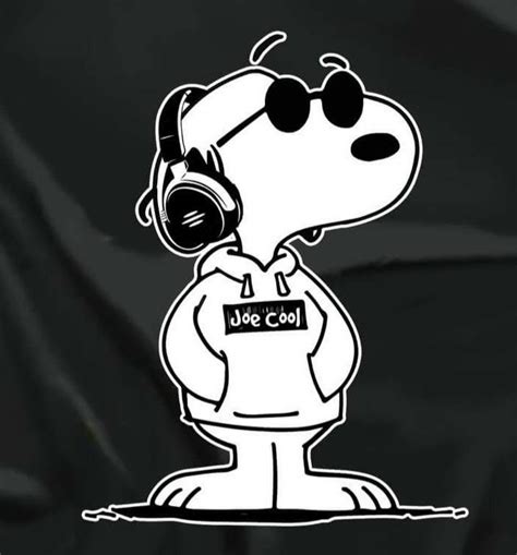 pin  linda scales  snoopy snoopy pictures snoopy wallpaper