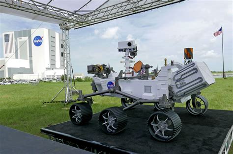 nasa launches mars rover    signs  ancient life inquirer technology