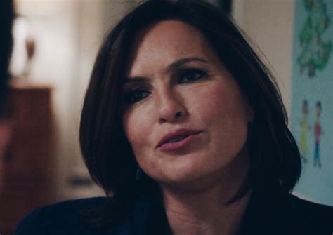 Pin By Trez Bertucci On Mariska Hargitay Olivia Benson Mariska