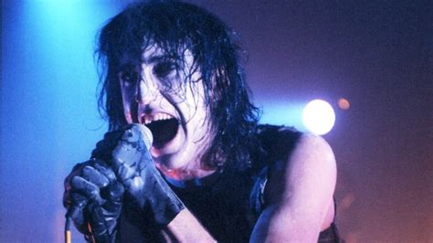 Nine Inch Nails Love It To Death Rolling Stone