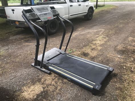 Nordictrack C2000 Commercial Space Saver Treadmill For Sale In Lockport
