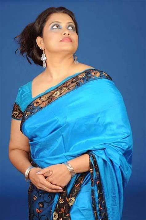 masala actress minu kurian latest hot photos in saree