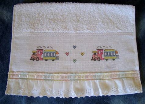 toalha de boca em ponto cruz elo handicraft
