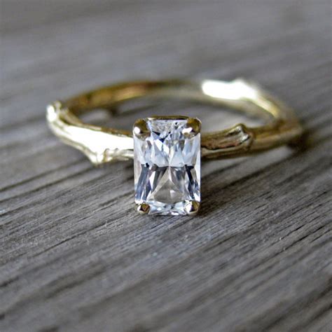 9 Yellow Gold Engagement Rings You Re Bound To Swoon Over Huffpost