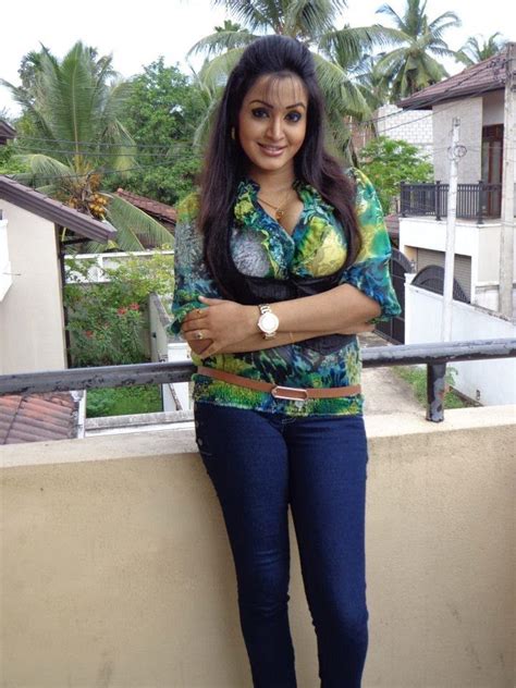 sri lankan tv presenter kaushalya madhavi hot videos sri lanka actress and girls hot and sexy