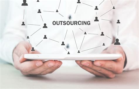 9 Pros And Cons Of It Outsourcing Trending Us