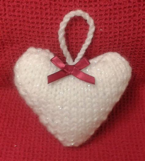 heart knitting pattern knitted heart valentines  newforestknits