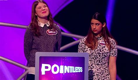 pointless contestant gives friend daggers after hilariously stupid