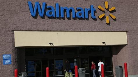Wife Exposes Affair All Over Mistresses’ Walmart Store