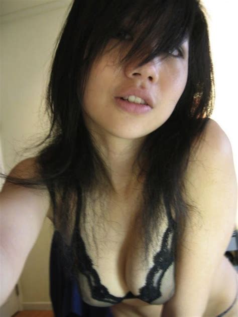 【画像】台湾の美人スチュワーデスのヌード写真が大量に流出