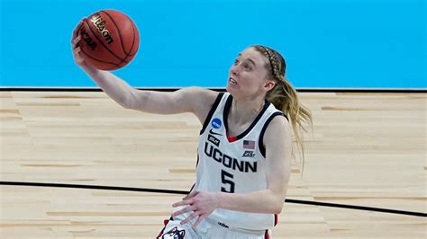 Paige Bueckers Makes Uconn Huskies History At Women S Ncaa Tournament