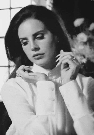 lana del rey 50s find and share on giphy