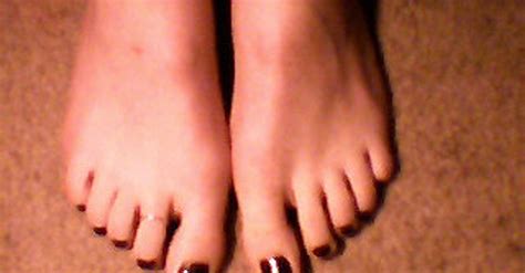 The Surprising Reason Your Feet Smell Huffpost