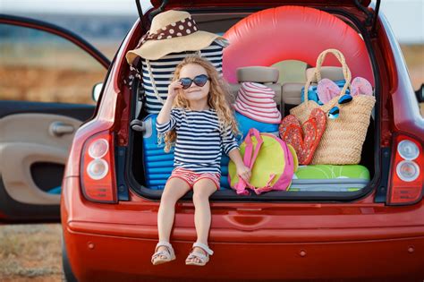 top holiday tips  surviving  car journey  kids