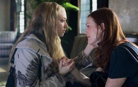 clatto verata amanda seyfried and julianne moore in sex charged pics from ‘chloe the blog of