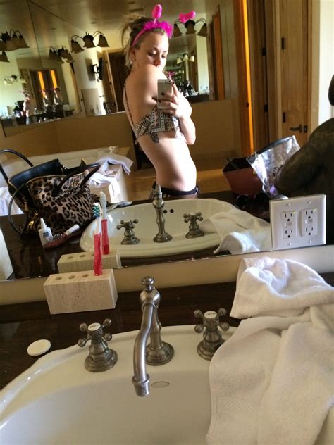 Kaley Cuoco Nude Pics Pagina 10