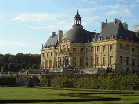 en francais sil vous plait  months  paris vaux le vicomte