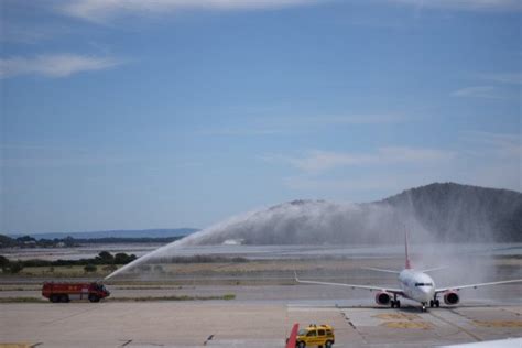 el aeropuerto de ibiza estrena seis nuevas rutas internacionales transportes