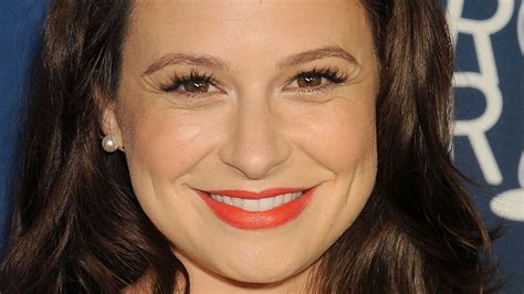 Katie Lowes Gets Real About Scandal Inventing Anna And Mom Life