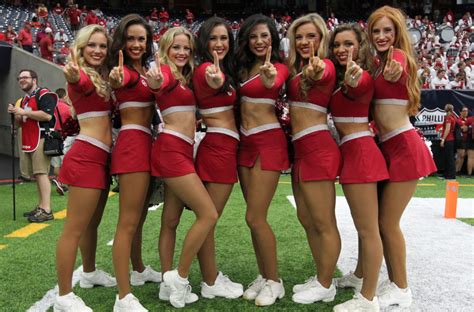 the top 10 hottest college cheerleading squads