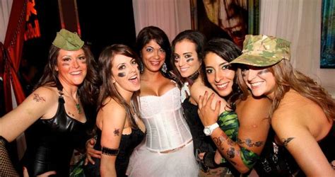 sexy halloween costumes vegas las vegas bachelorette party