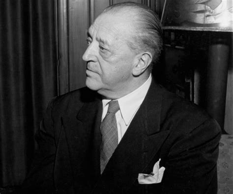 ludwig mies van der rohe biography facts childhood family life achievements