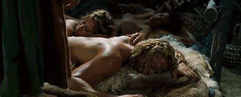 Brad Pitt Sexy Scene With Unknown Girls From Troy