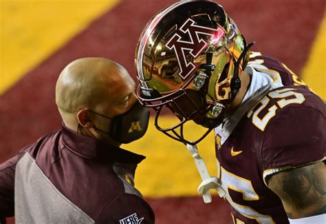 gophers benjamin st juste declares for nfl draft but coney durr to