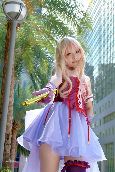 montore labib joss pretty asian girl shows us how to cosplay