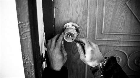 pick  door lock hirerush blog