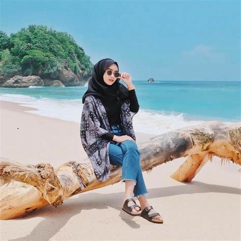Hijab Outfit Pantai Wanita Lengkap Terupdate
