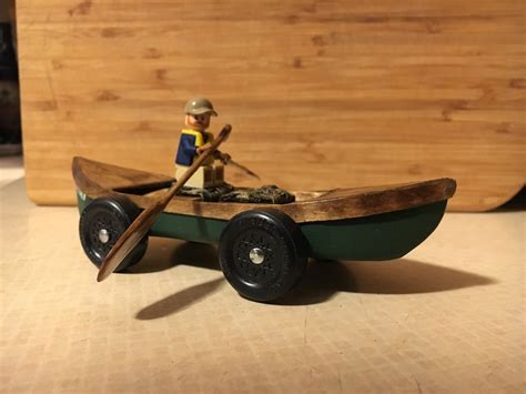 cub scout     pinewood derby car aaron
