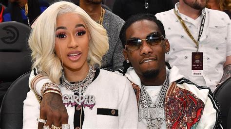 offset shows   jewelry collection pieces  shares  cardi pres