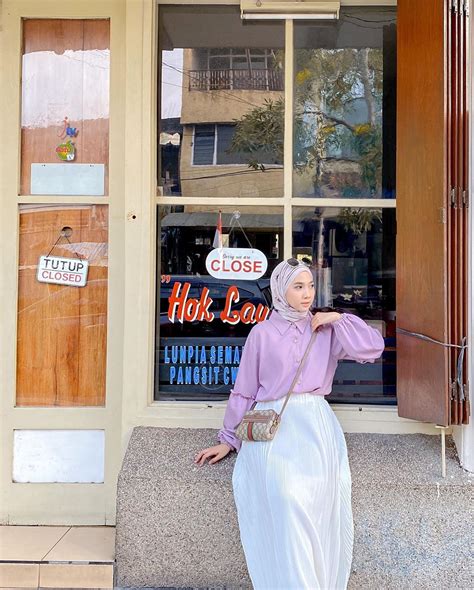 tips mix  match hijab  outfit warna lilac halaman