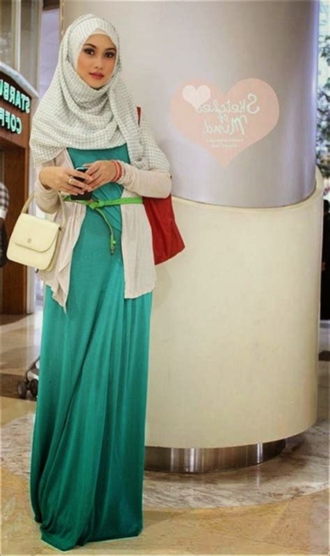 ide model jilbab elzatta langsungan warna jilbab