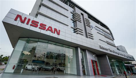 nissan showrooms  service outlets  reopened automacha