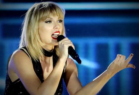 listen to taylor swift s new song ready for it news music crowns