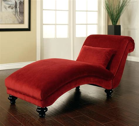 curved chaise lounges