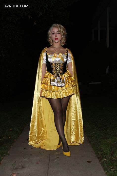 caylee cowan as goldilocks at a halloween party in santa