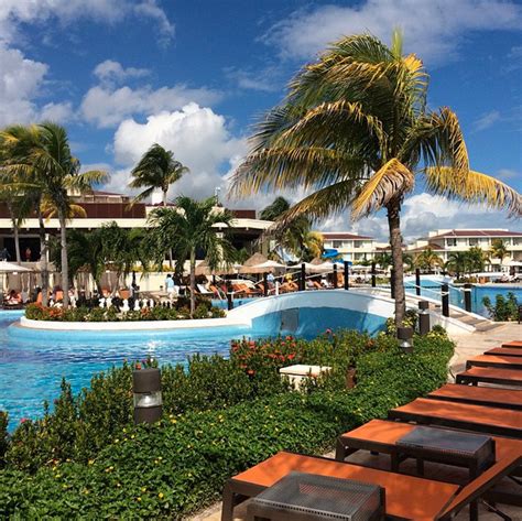 palace resort cancun mexico address  map