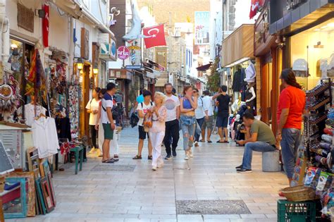 shopping experiences  bodrum   shop  bodrum    buy  guides