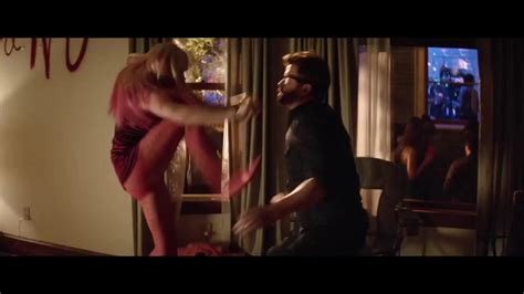 naked chloë grace moretz in neighbors 2 sorority rising