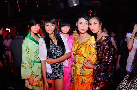 glow production “tokyo night” at x2 club jakarta 22 03 12 tiga delapan