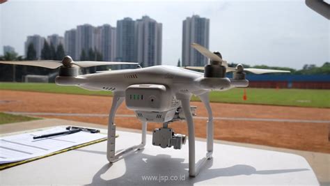 menerbangkan drone dji phantom  jsp jakarta school  photography