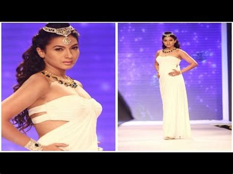 Iijw 2014 Gauhar Khans Goddess Look For Iigj Jewellers Video Dailymotion