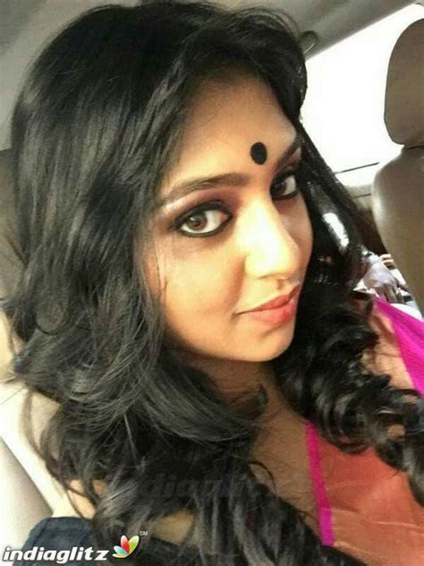 Pin By Parvathi Tejus On Meera With Images Lakshmi Menon Samantha